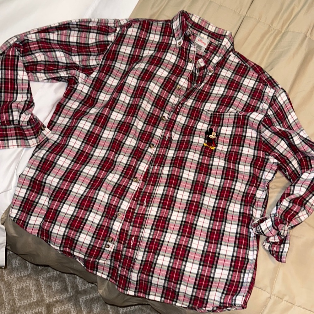 Disney store vintage long sleeve flannel button up men’s medium